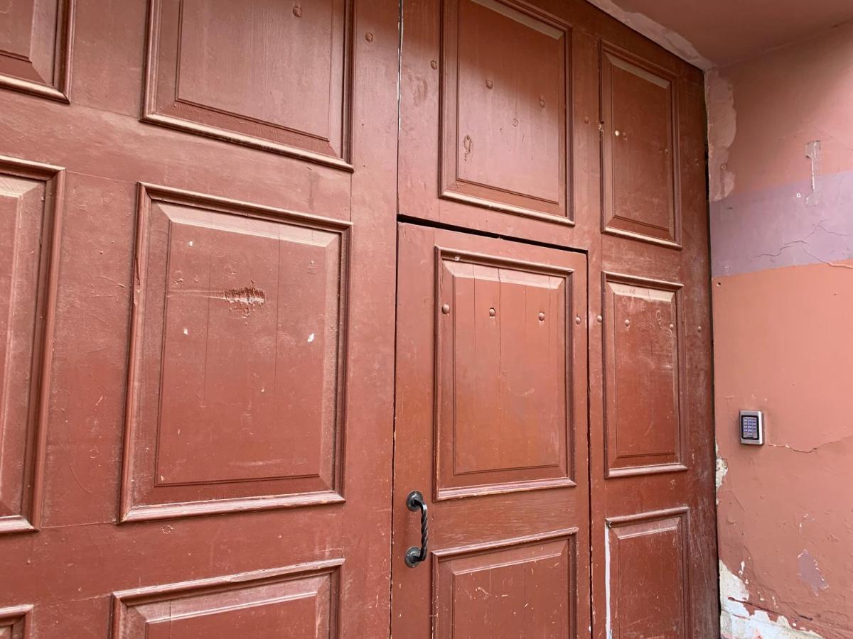 Old Studio Apartment Vilnius Luaran gambar