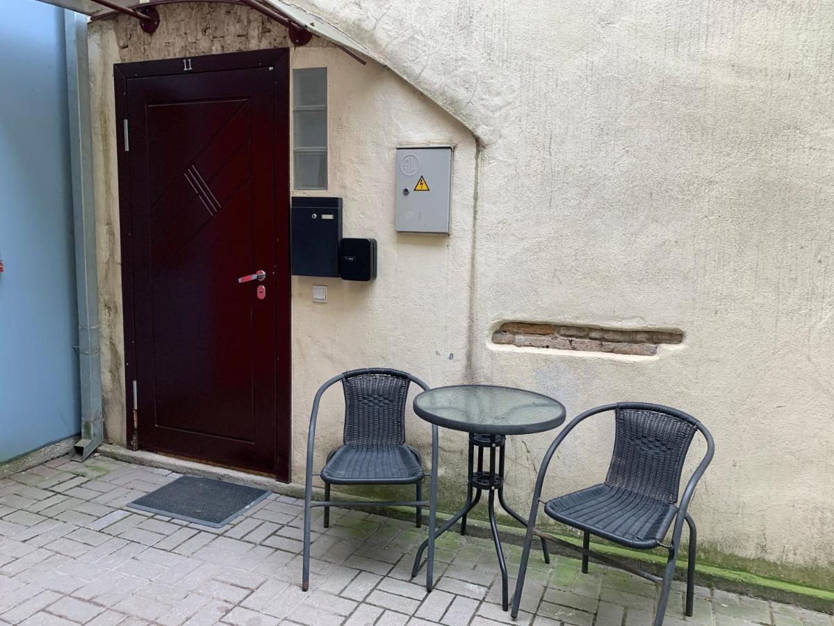 Old Studio Apartment Vilnius Luaran gambar