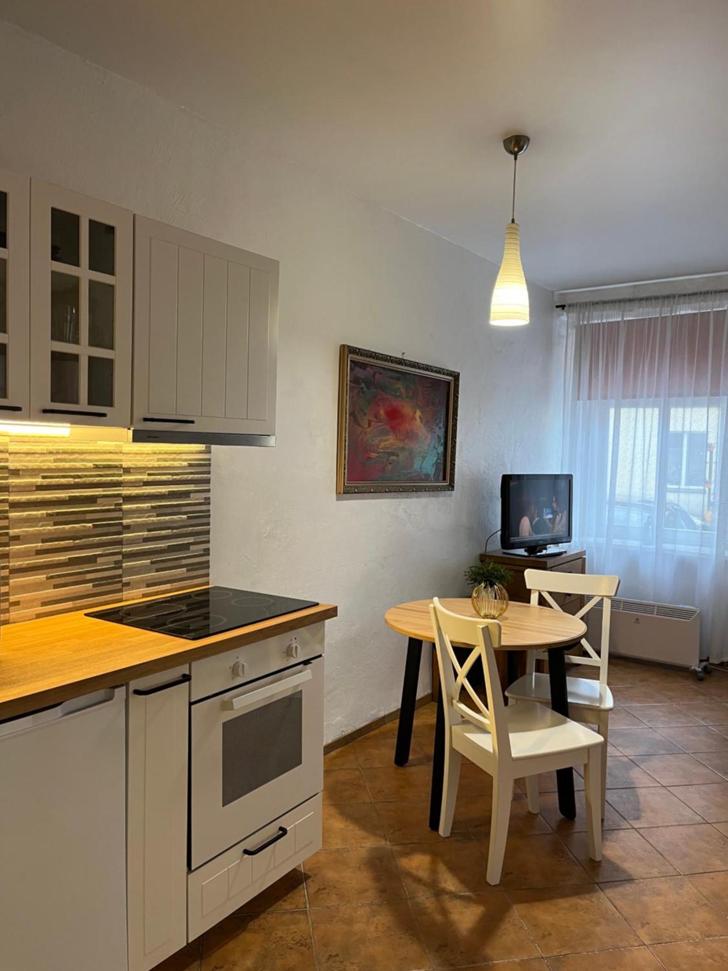 Old Studio Apartment Vilnius Luaran gambar